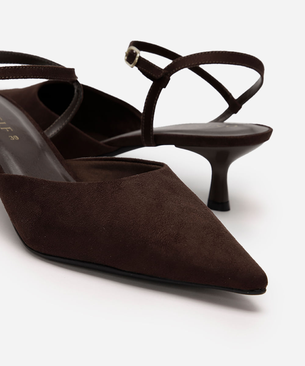 scarpin bico fino salto fino oneself texturizado  marrom