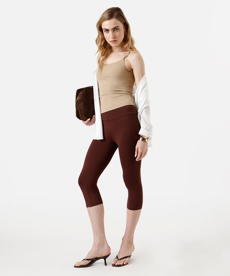 regata básica feminina de poliamida com bojos removíveis marrom