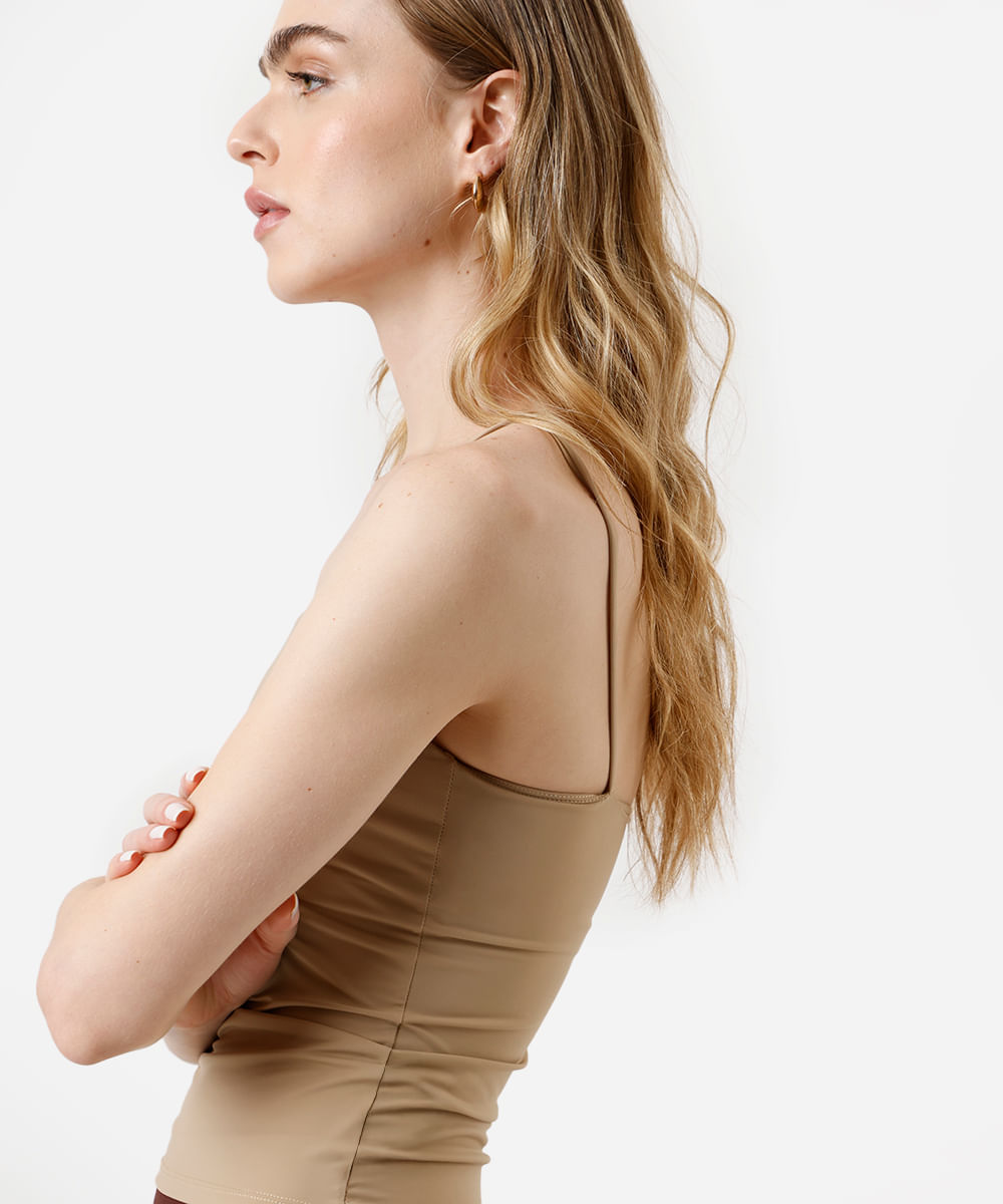 regata básica feminina de poliamida com bojos removíveis marrom