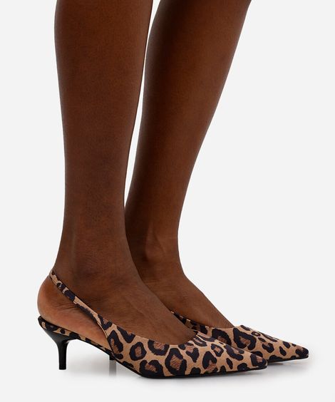 scarpin animal print bico fino salto baixo oneself bege
