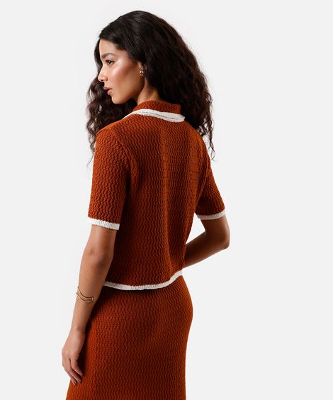 polo feminina de tricot com amarração marrom