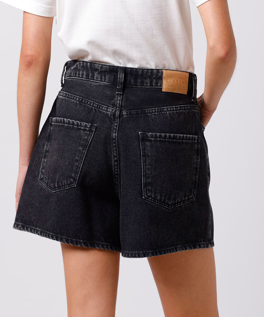 short jeans cintura alta com bolsos mindset preto