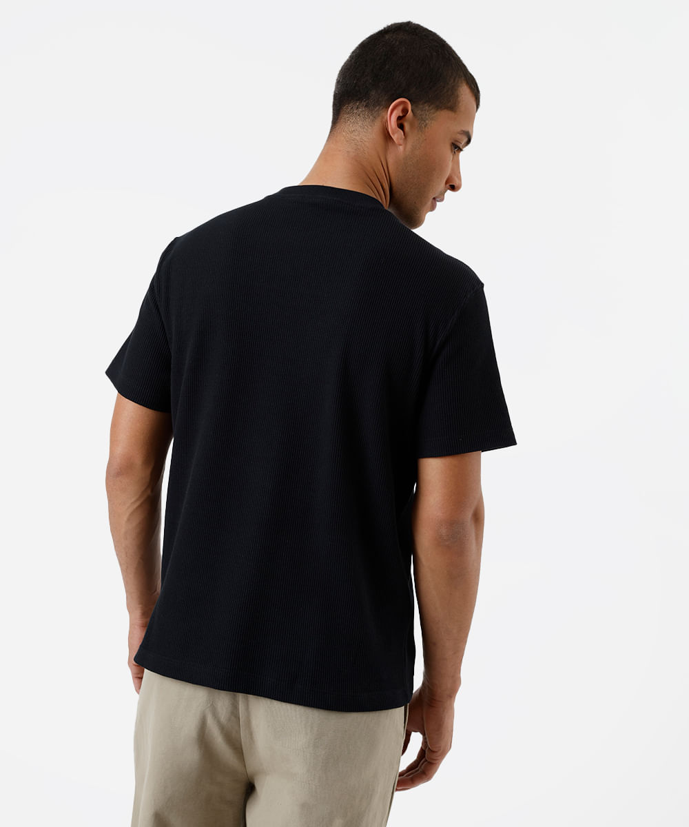 camiseta masculina manga curta texturizada preta