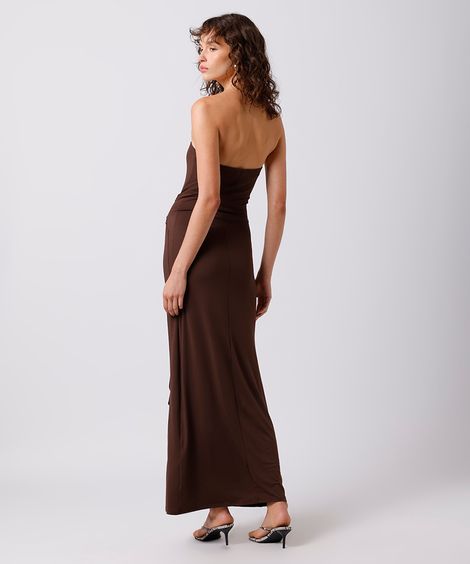 vestido midi feminino sem alça com franzido mindset marrom