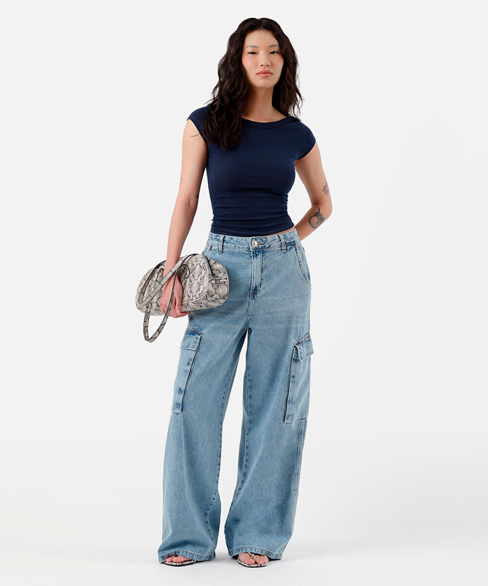 calça skater feminina jeans com bolso cargo azul