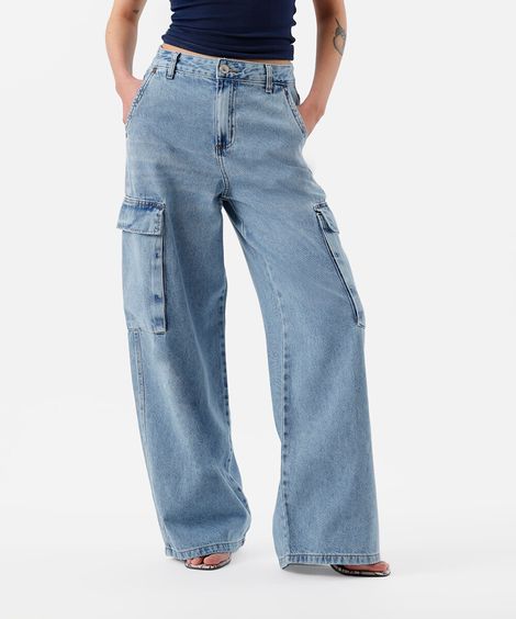 calça skater feminina jeans com bolso cargo azul
