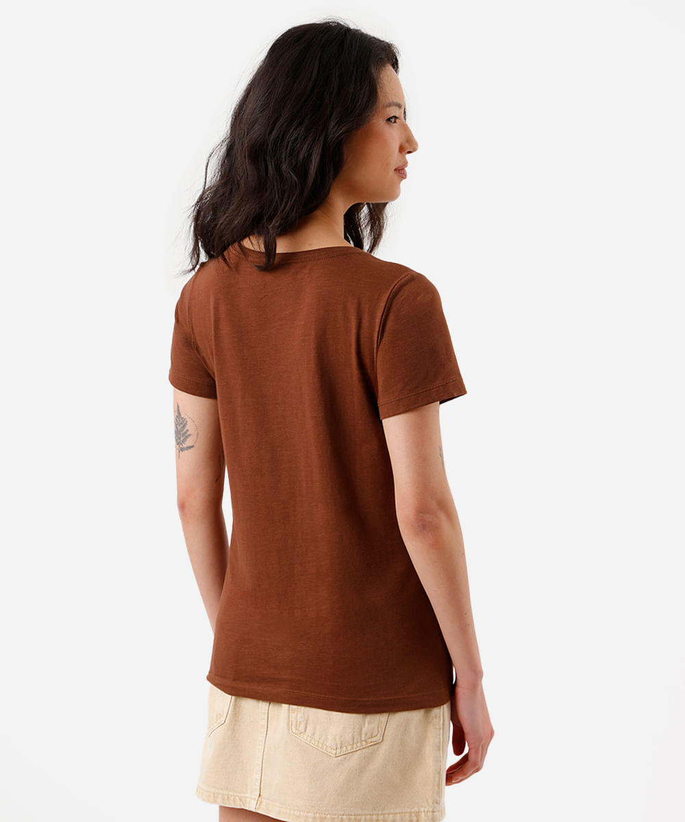 camiseta feminina de algodão básica marrom
