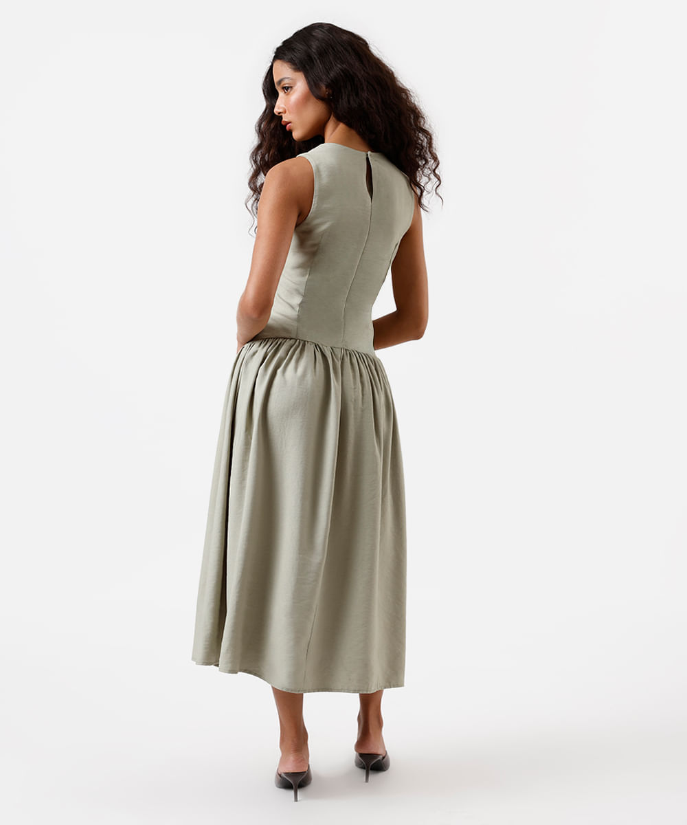 vestido midi feminino de viscose com recortes verde