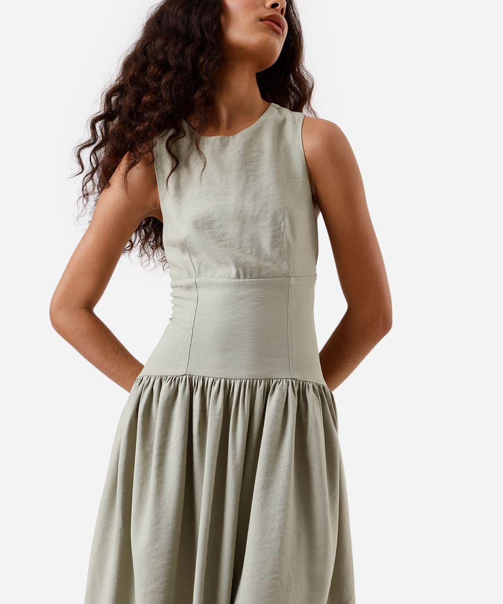 vestido midi feminino de viscose com recortes verde