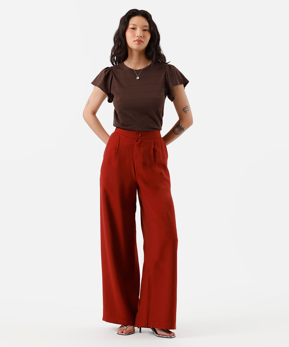 camiseta feminina de algodão manga curta bufante texturizada marrom