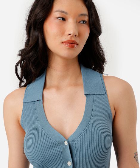 polo feminina de tricot decote v canelada azul