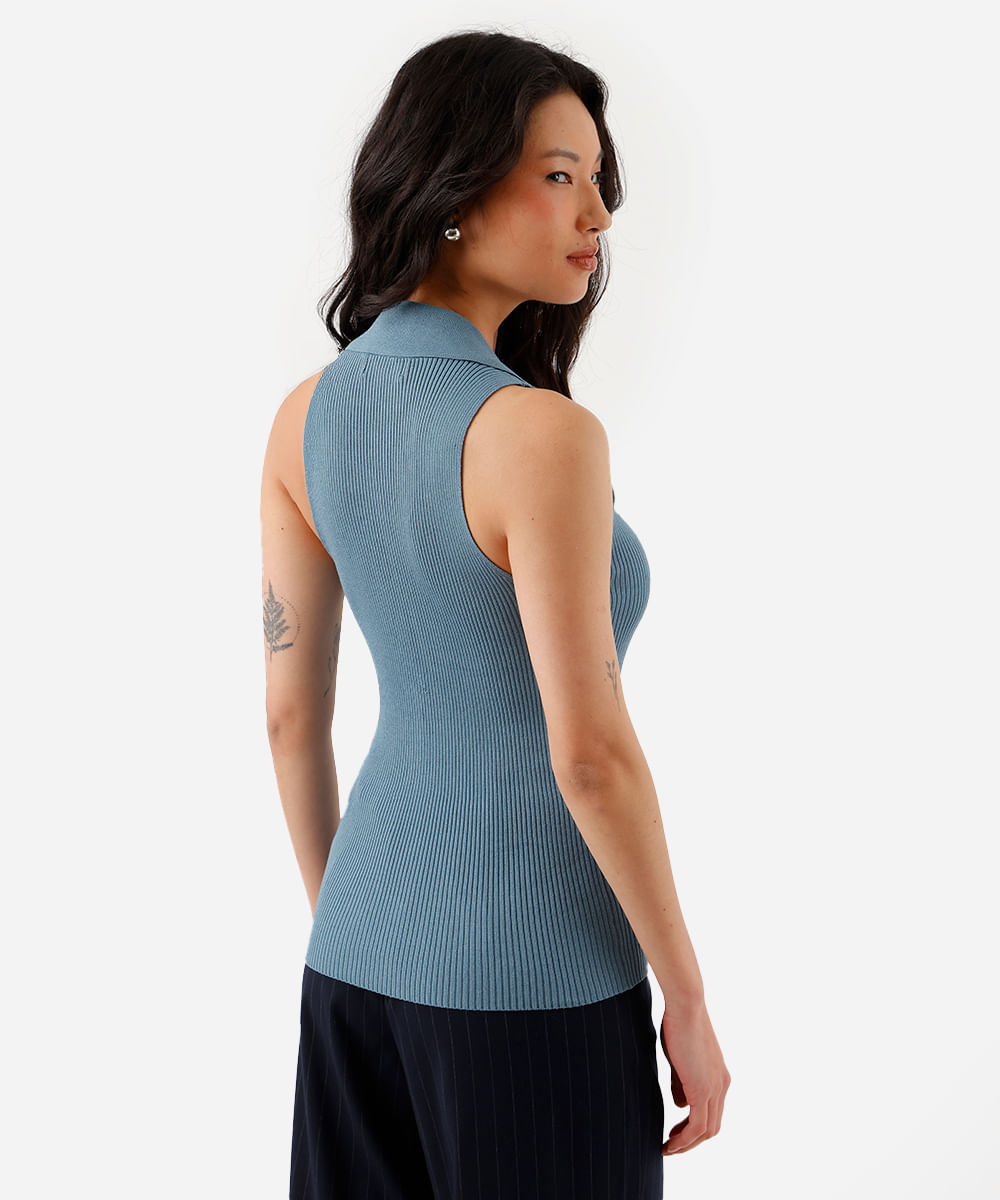 polo feminina de tricot decote v canelada azul