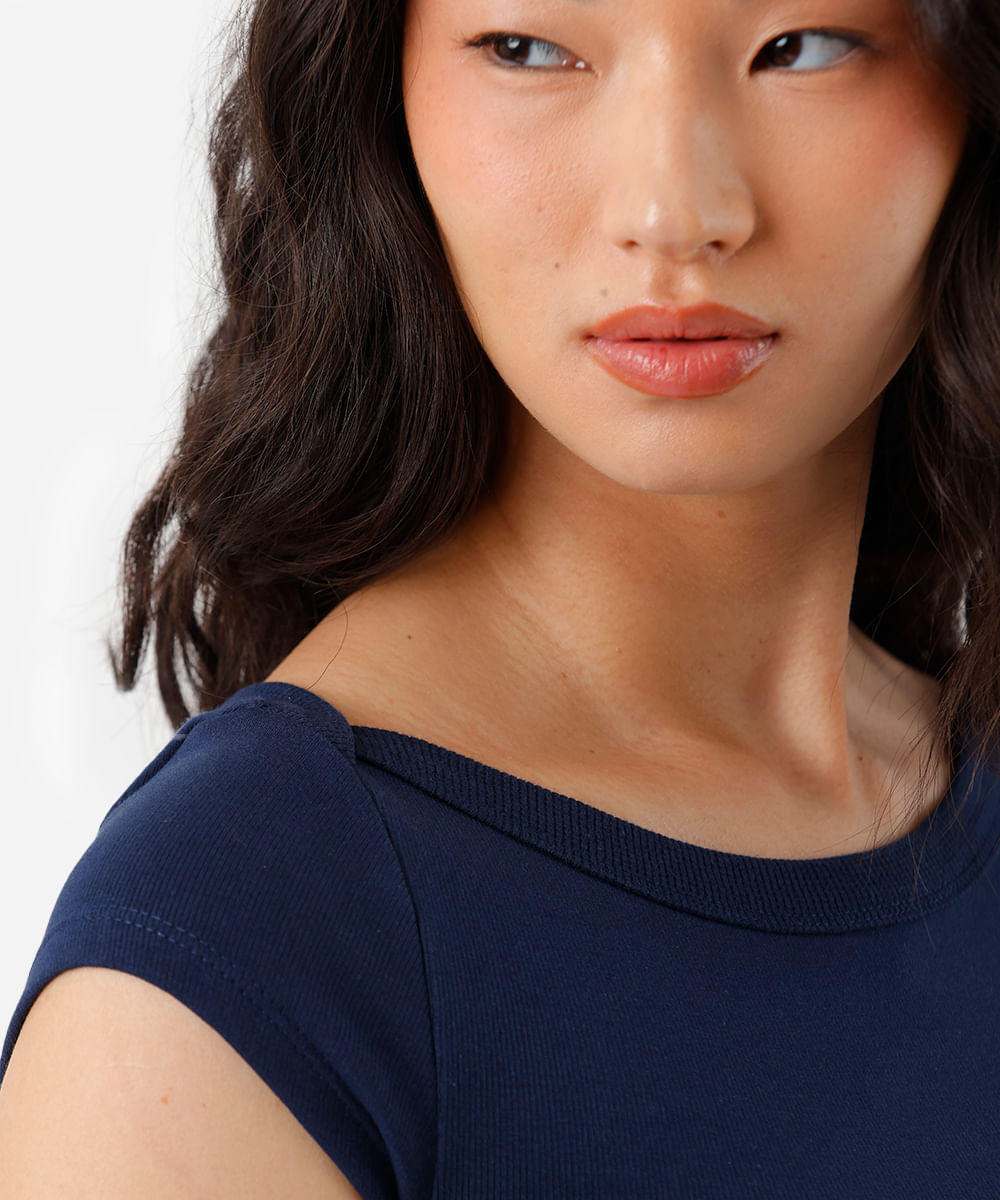 blusa feminina de algodão decote canoa azul