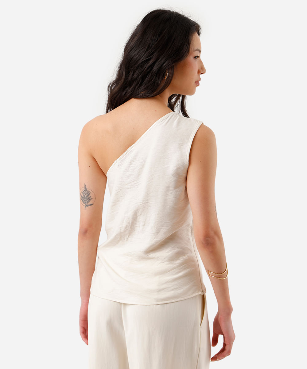 blusa ombro único feminina de viscose com pregas texturizada bege