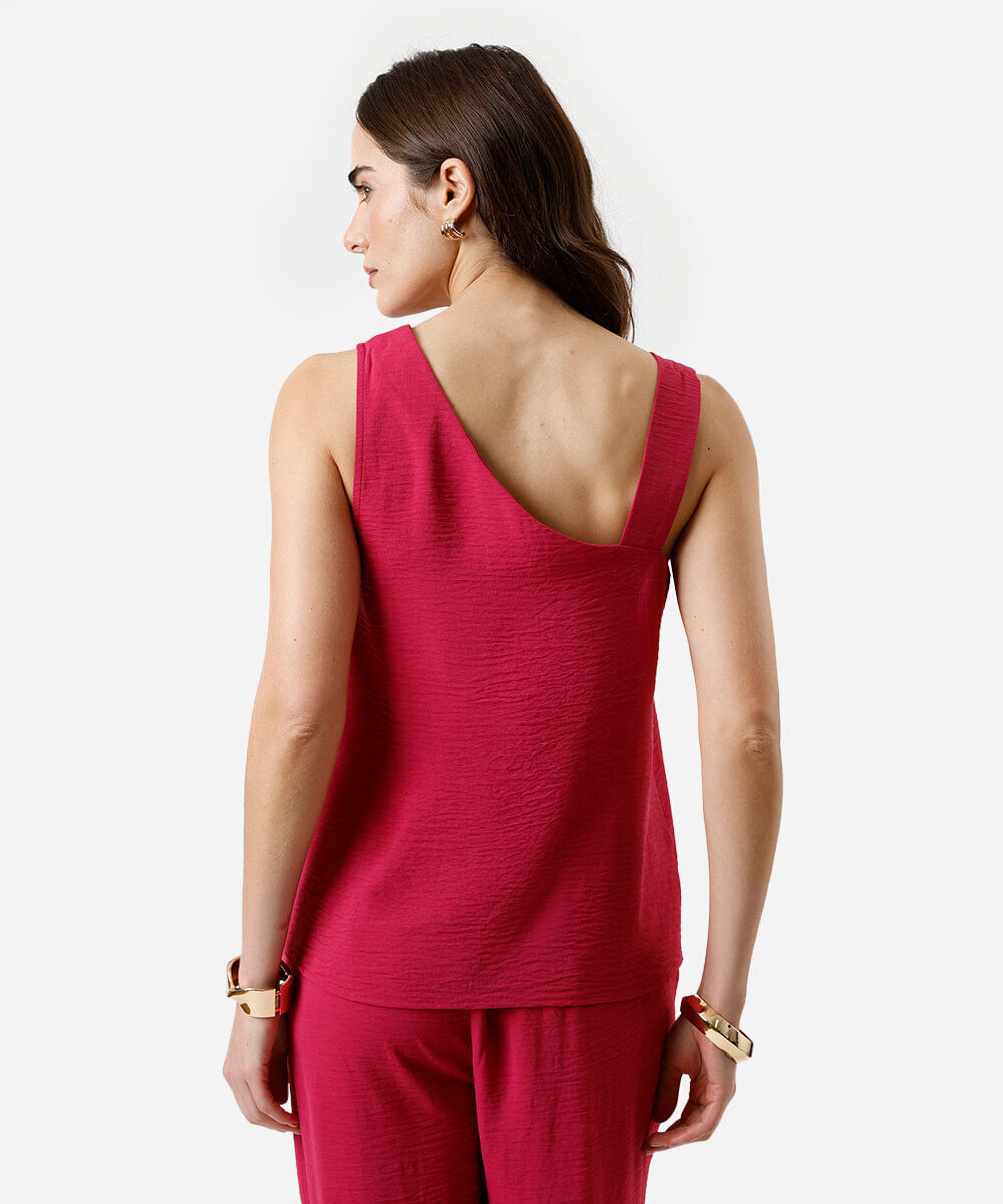 blusa assimétrica feminina texturizada com fivela rosa