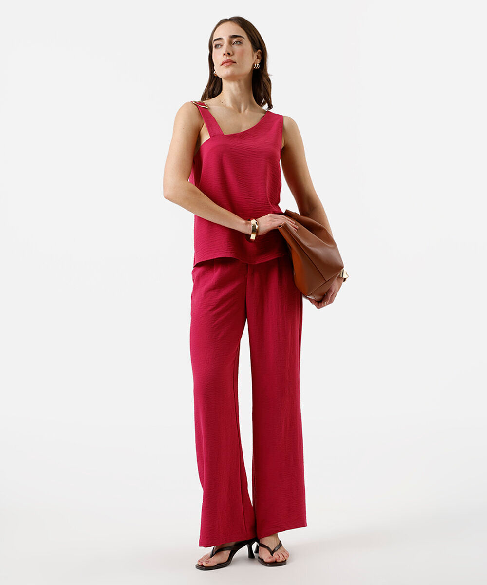 blusa assimétrica feminina texturizada com fivela rosa
