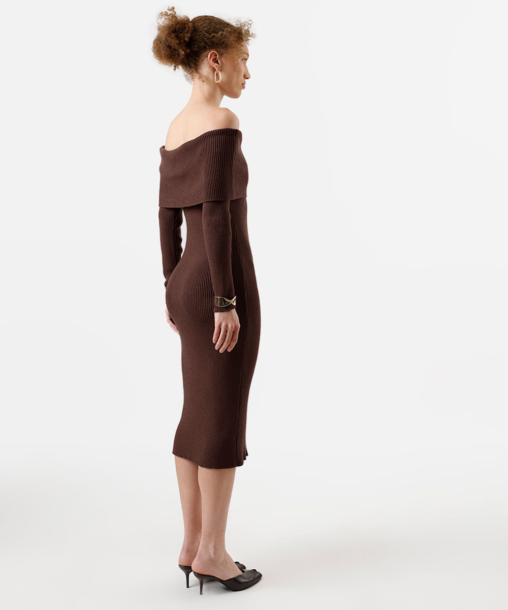 vestido ombro a ombro feminino de tricot canelado marrom