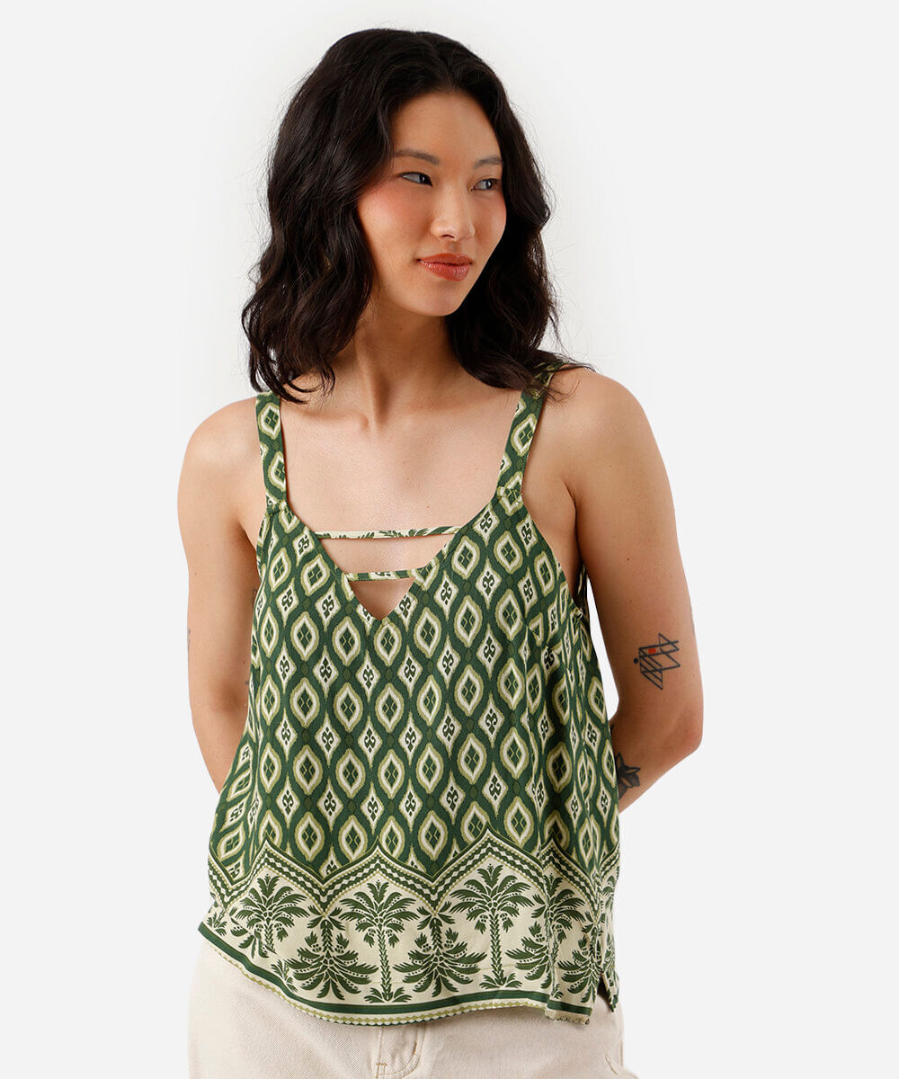 regata feminina de viscose decote v folhagens verde