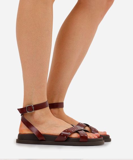 rasteirinha flatform com tachas vinho