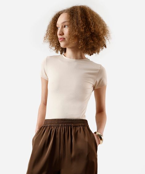 camiseta básica feminina de algodão manga curta bege
