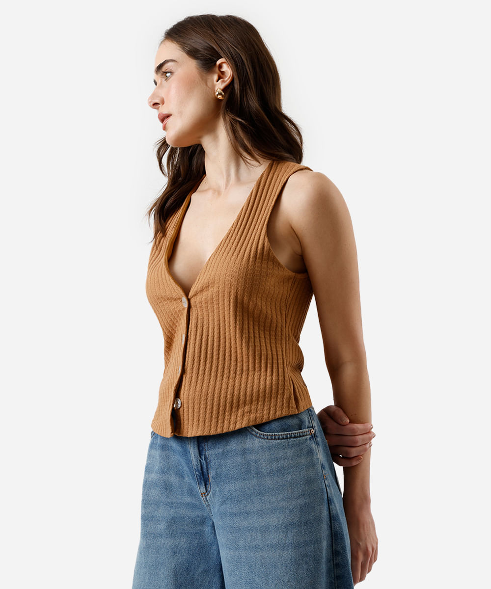 colete feminino texturizado marrom