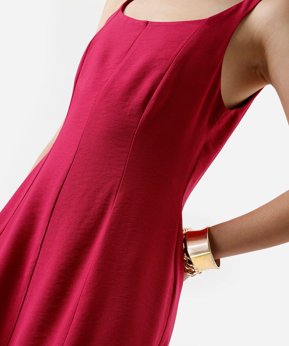 vestido midi feminino de viscose evasê com recortes  rosa