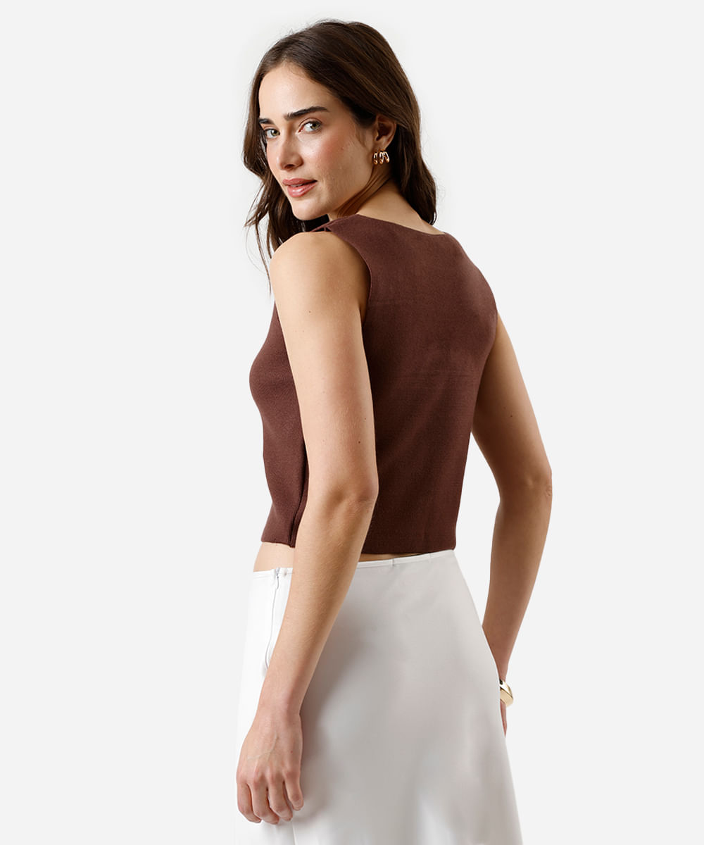 colete feminino de tricot com viscose marrom