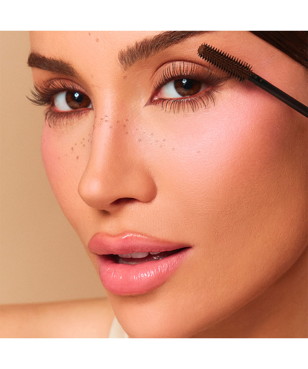 máscara para cílios boca rosa efeito natural marrom