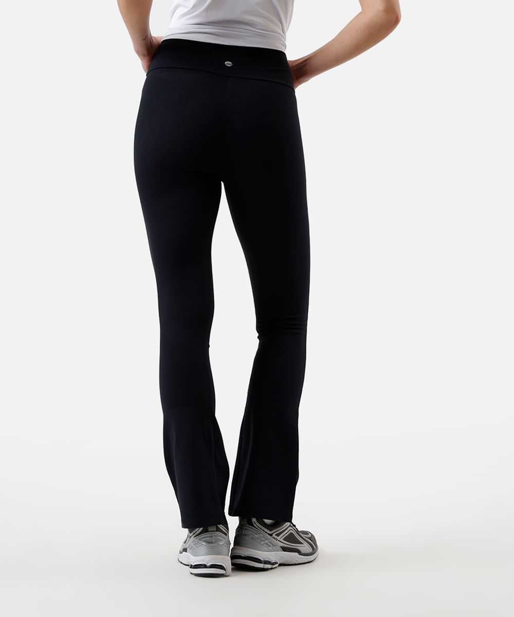 calça flare feminina esportiva cós cruzado preta