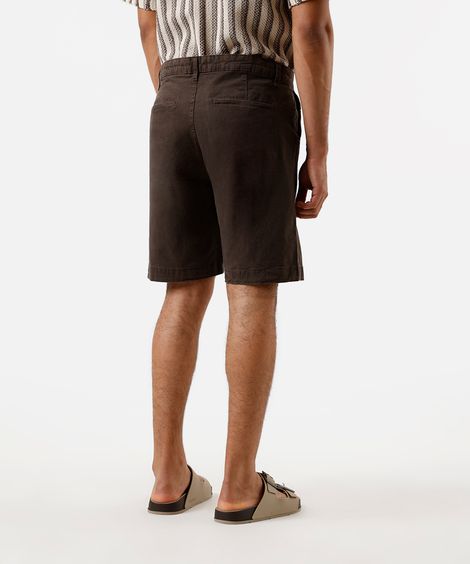 bermuda reta masculina de sarja com bolsos chino marrom