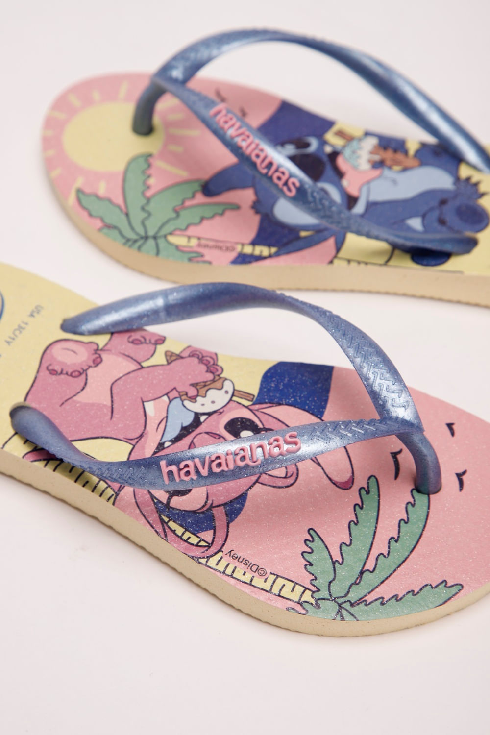 chinelo infantil stitch e amigos havaianas lilás