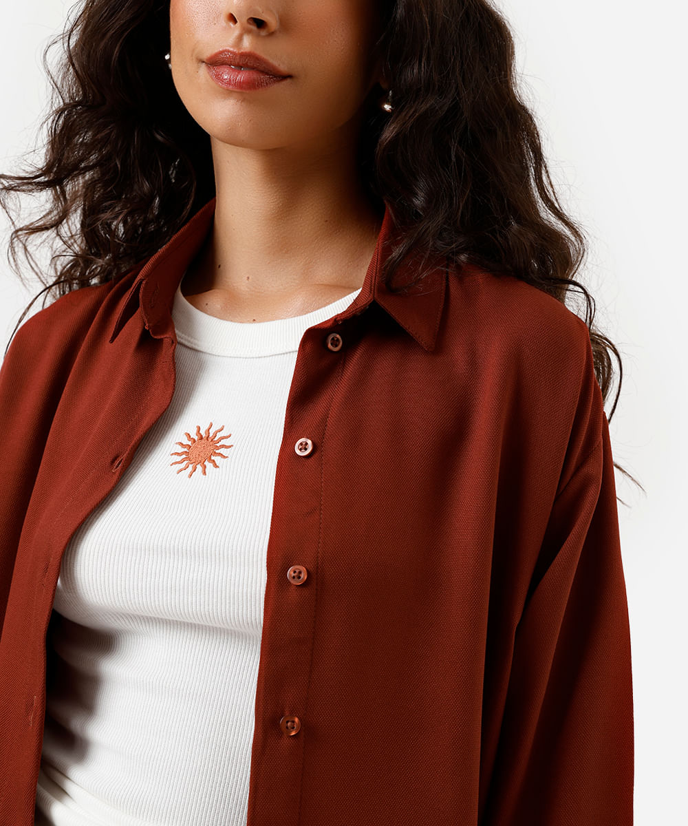 camisa feminina de viscose manga texturizada oversized vinho