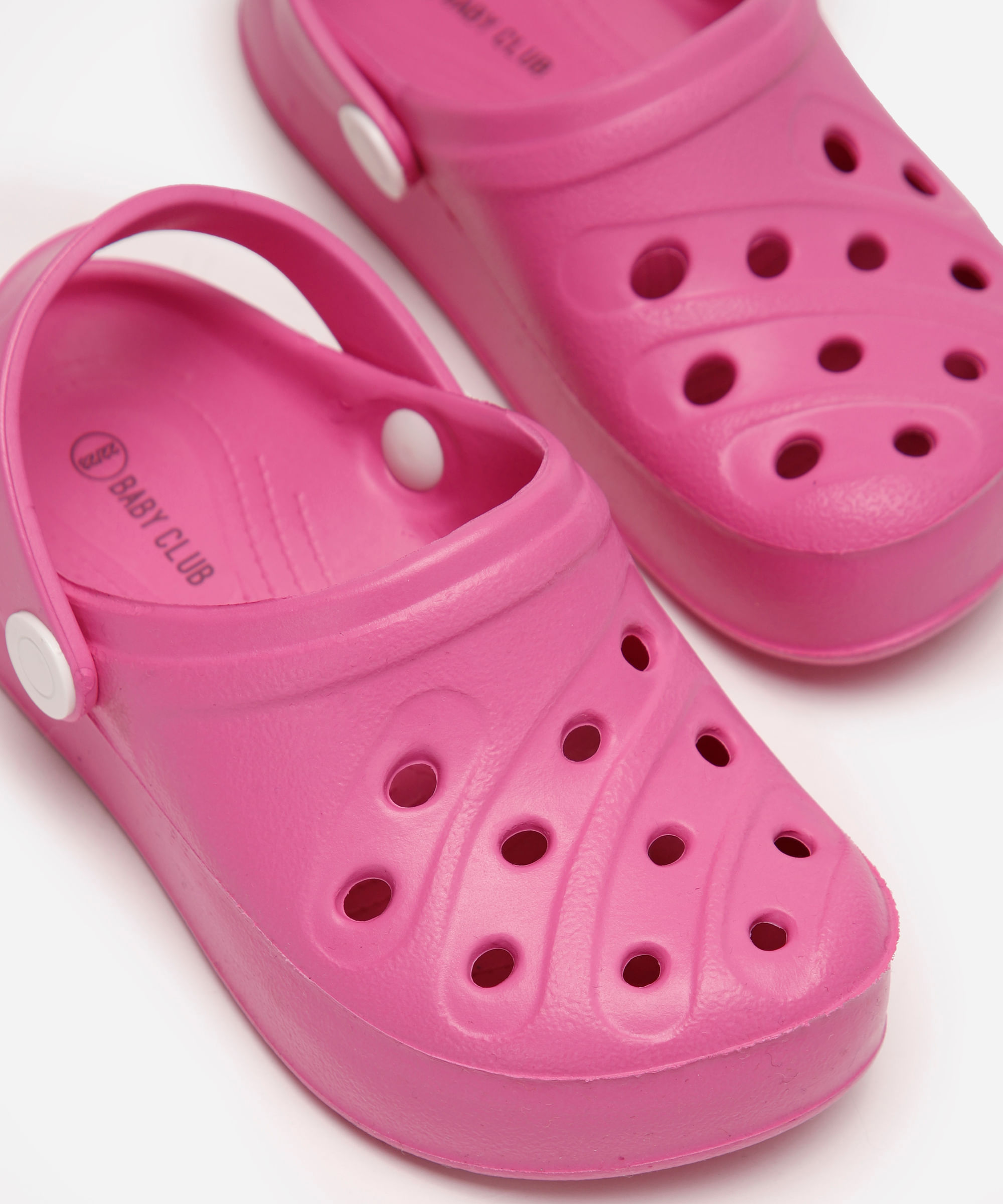 babuche infantil com recortes rosa