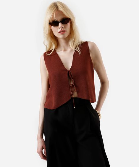 colete feminino de tricot com viscose e amarração marrom