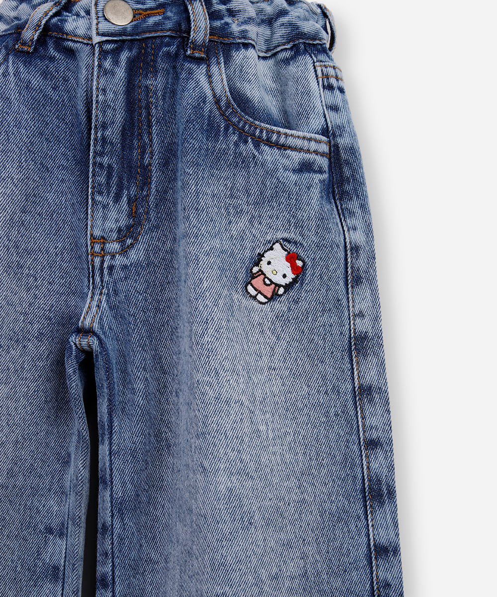 calça wide leg infantil jeans com bordados hello kitty azul