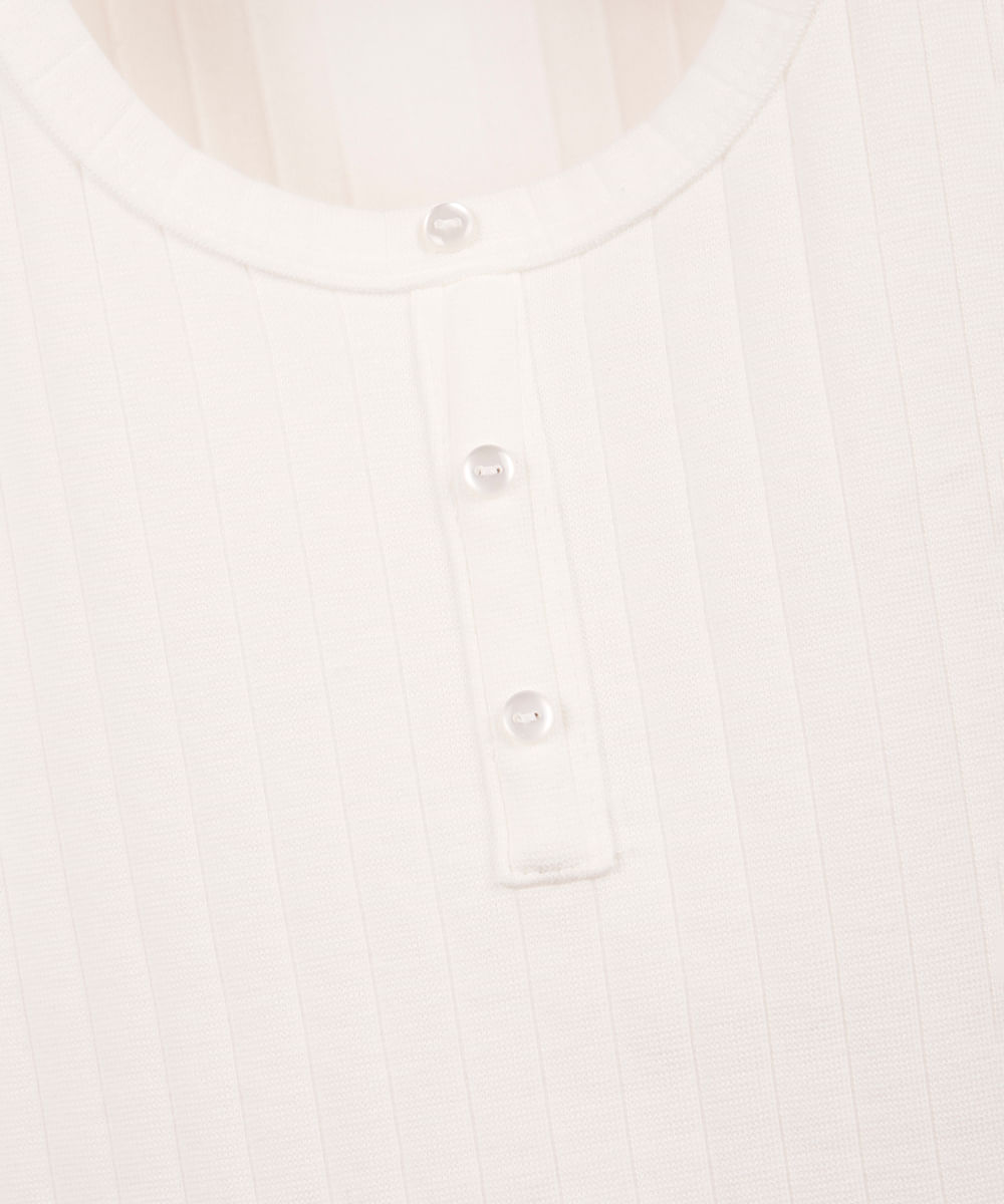 blusa juvenil de algodão com botões canelada off white
