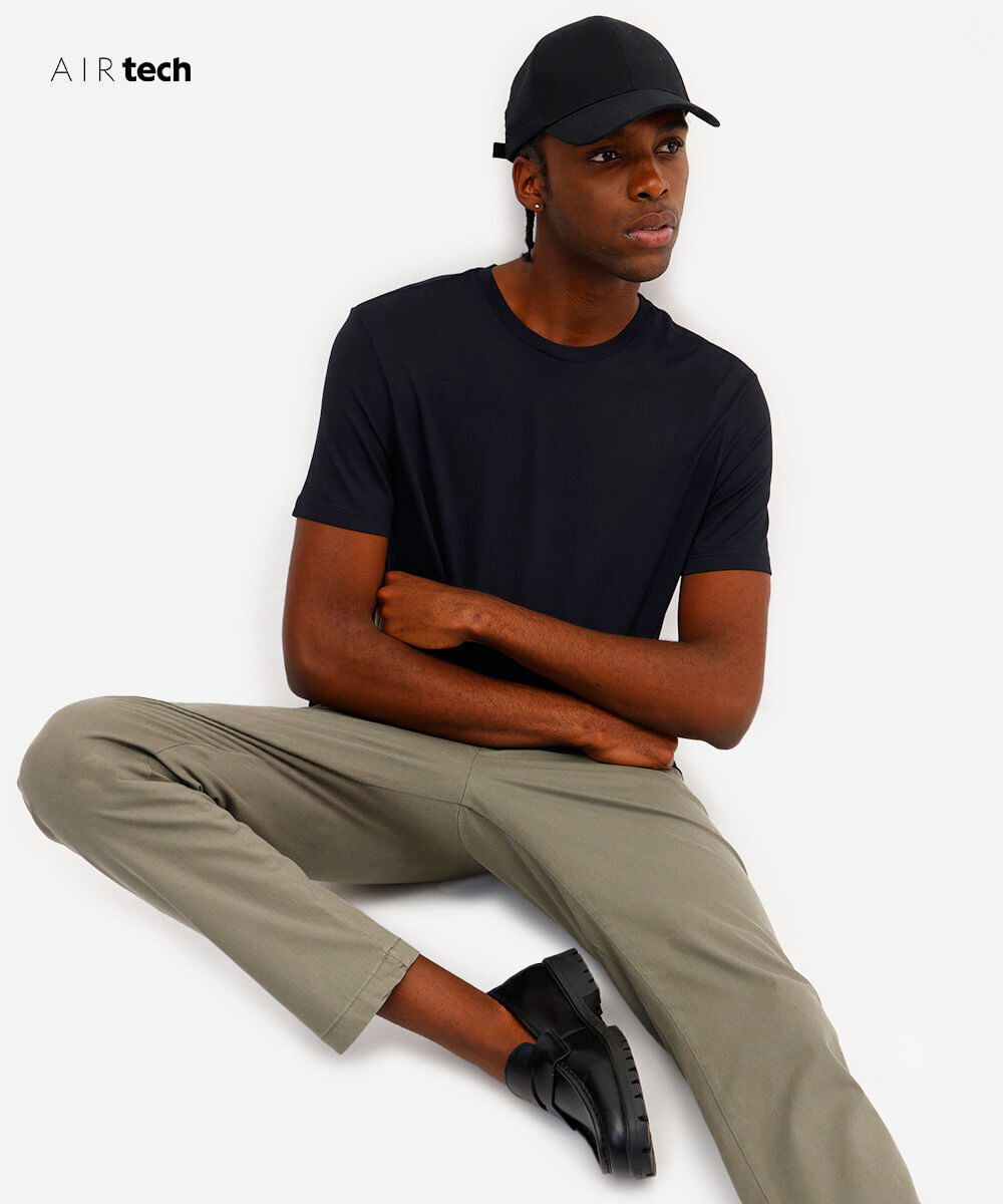 camiseta comfort masculina manga curta AIRtech preta