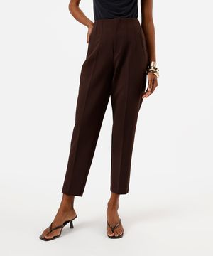 calça alfaiataria cintura alta com pences - marrom escuro