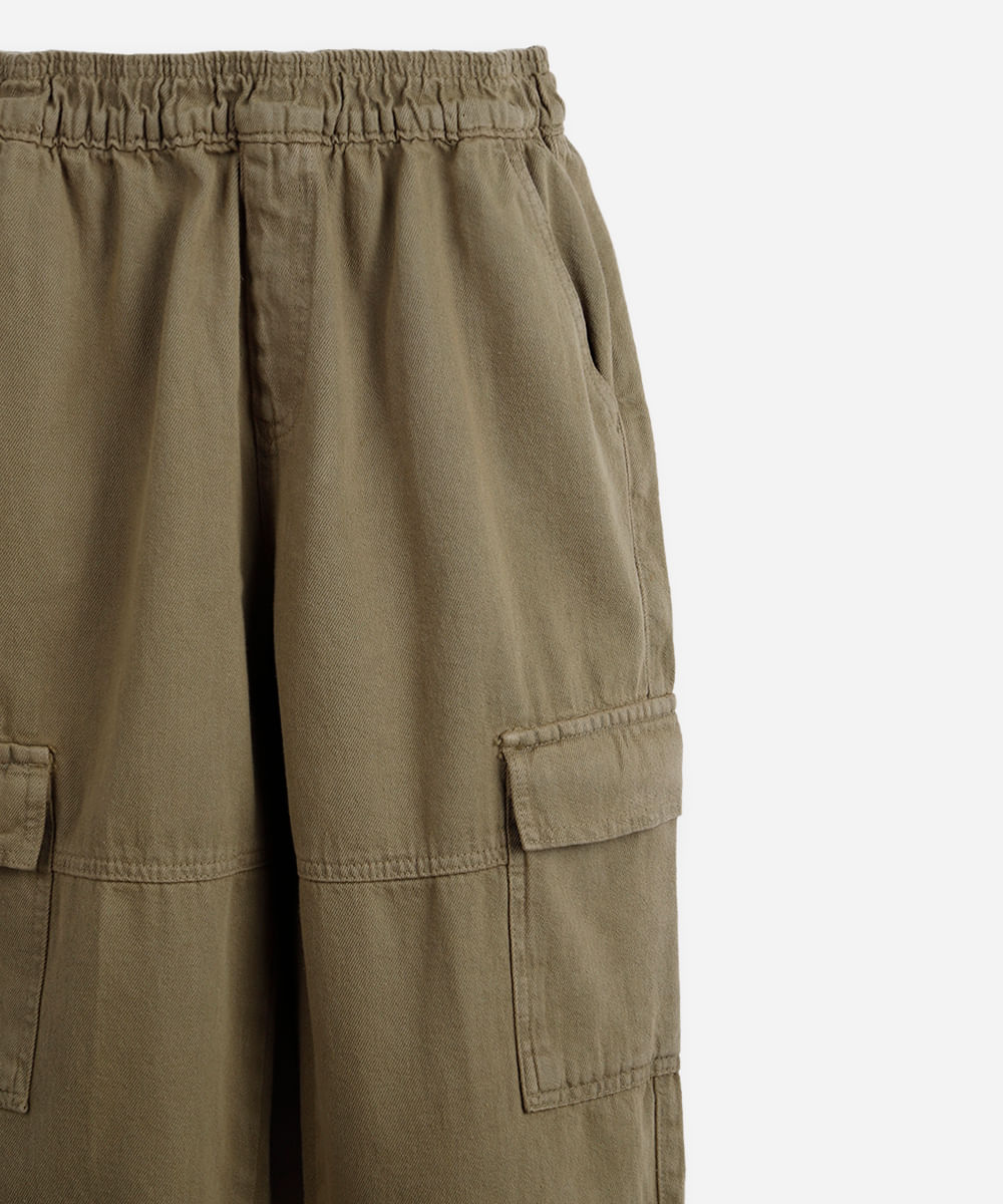 calça cargo reta juvenil de sarja cós elástico verde
