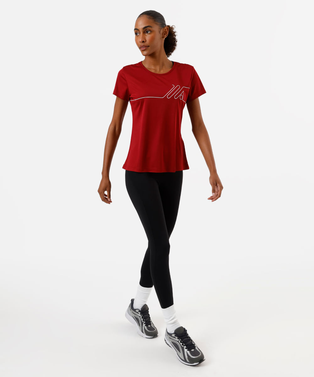 camiseta esportiva manga curta vinho
