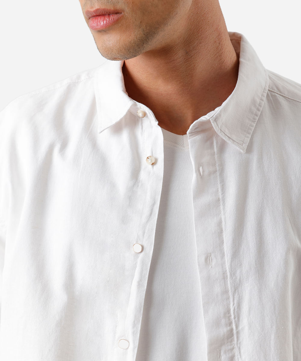 camisa comfort masculina com linho manga curta branca