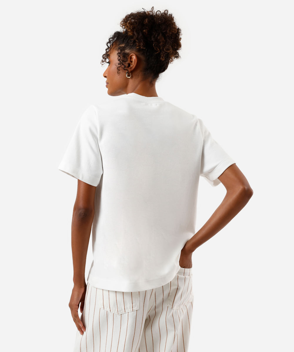 camiseta feminina manga curta estampada  off white