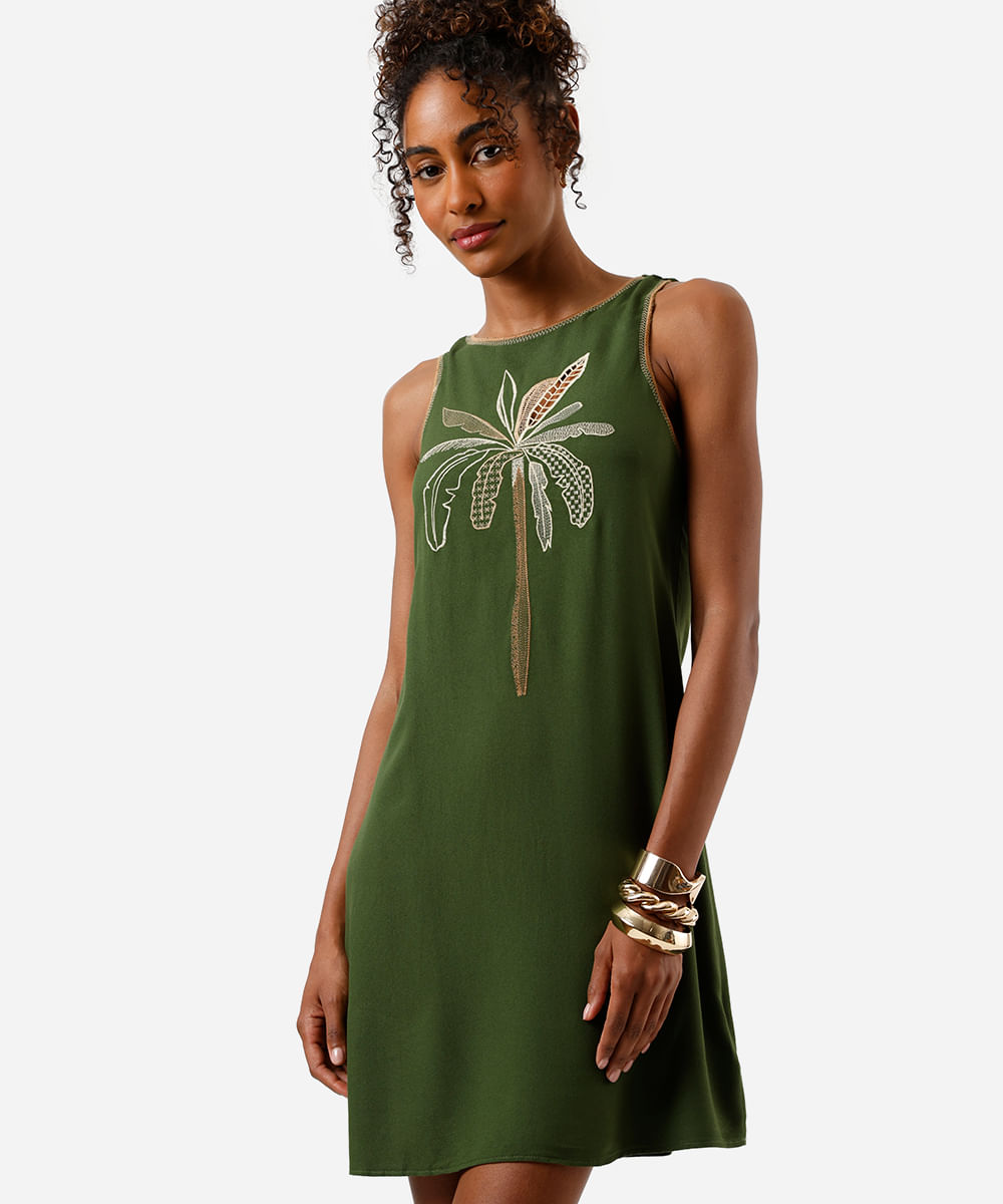 vestido curto feminino em viscose com bordado de folhagem verde