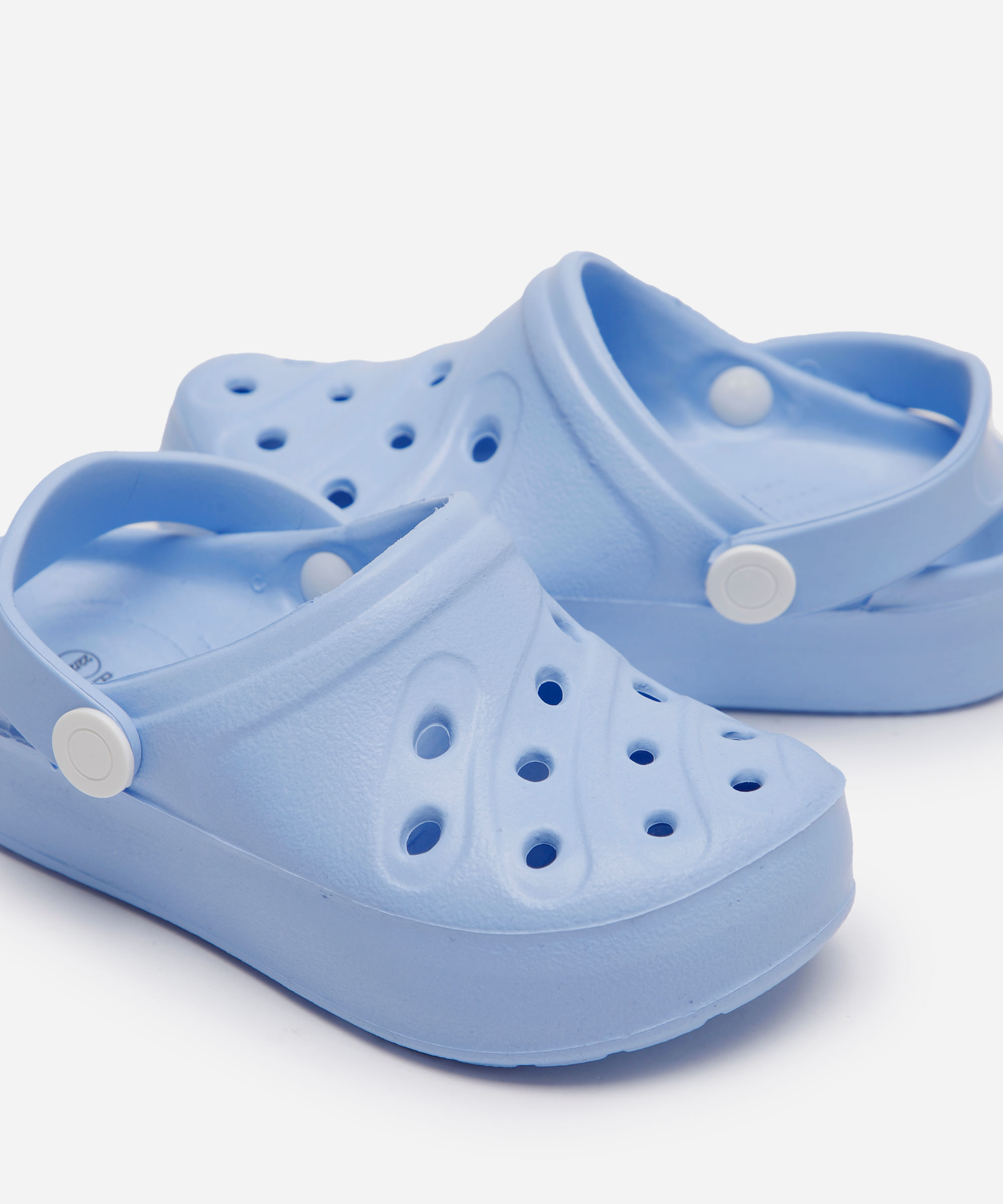 babuche infantil com recortes azul