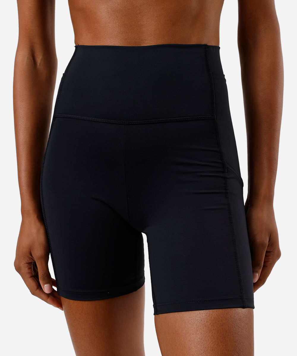 bermuda running feminina com bolsos esportiva preta