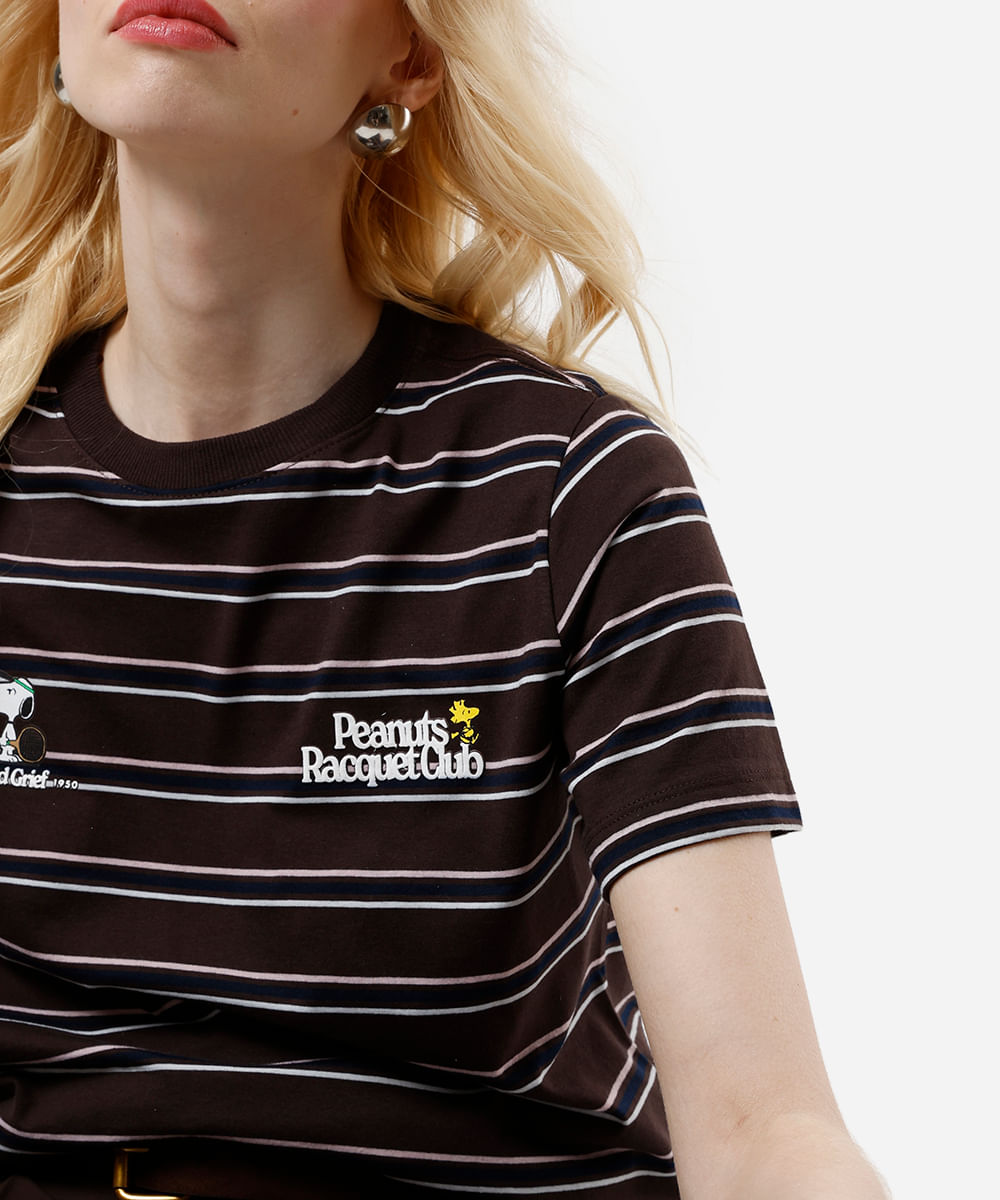 camiseta feminina com algodão snoopy listrada - marrom escuro