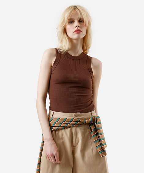 regata básica feminina de algodão canelada marrom