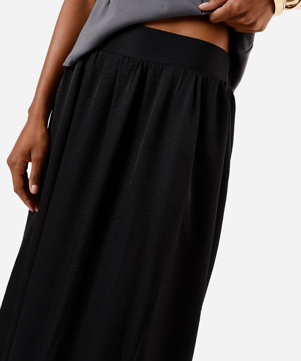 saia longa feminina de viscose texturizada preta