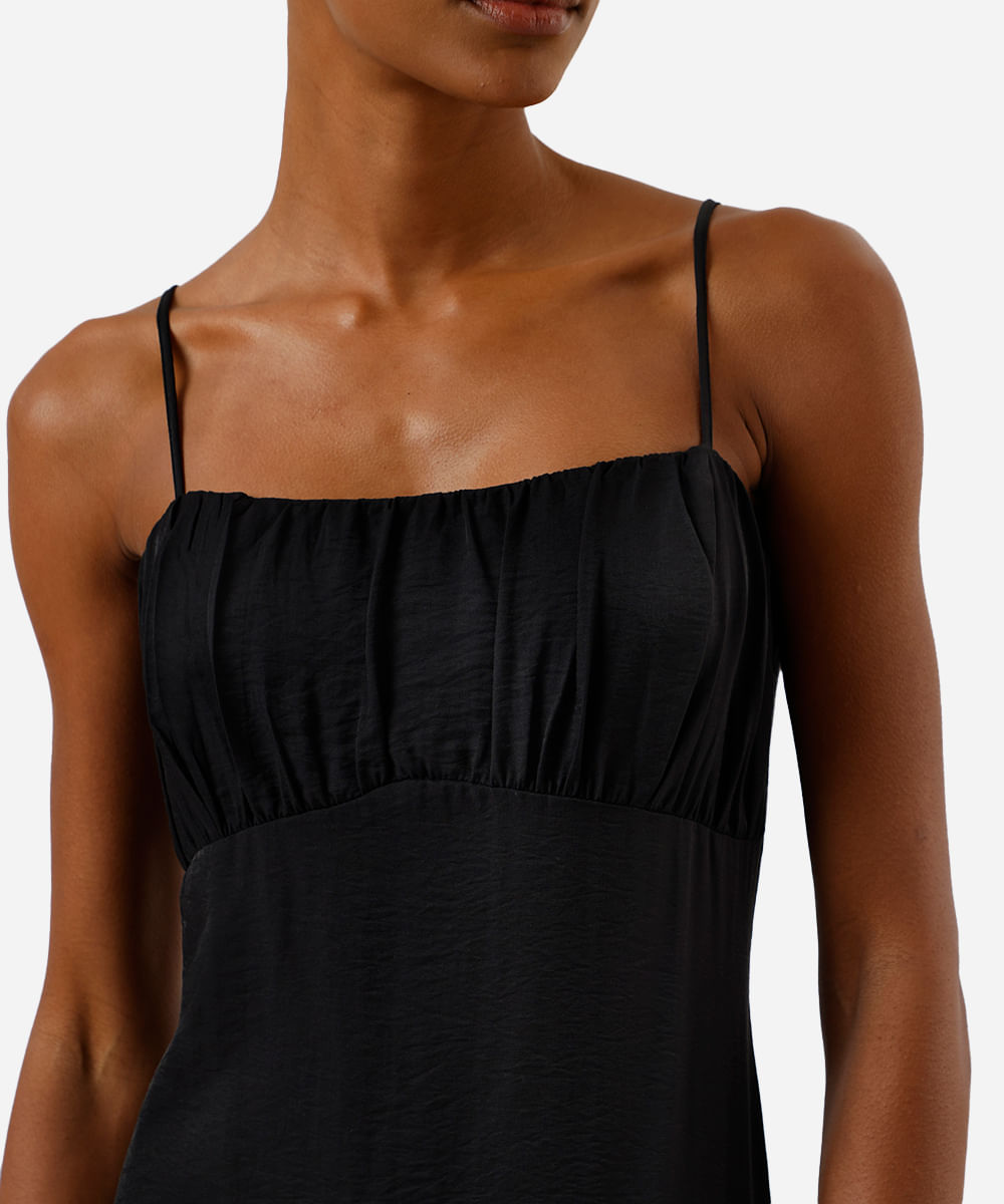 vestido midi feminino alça fina com recorte franzido  preto