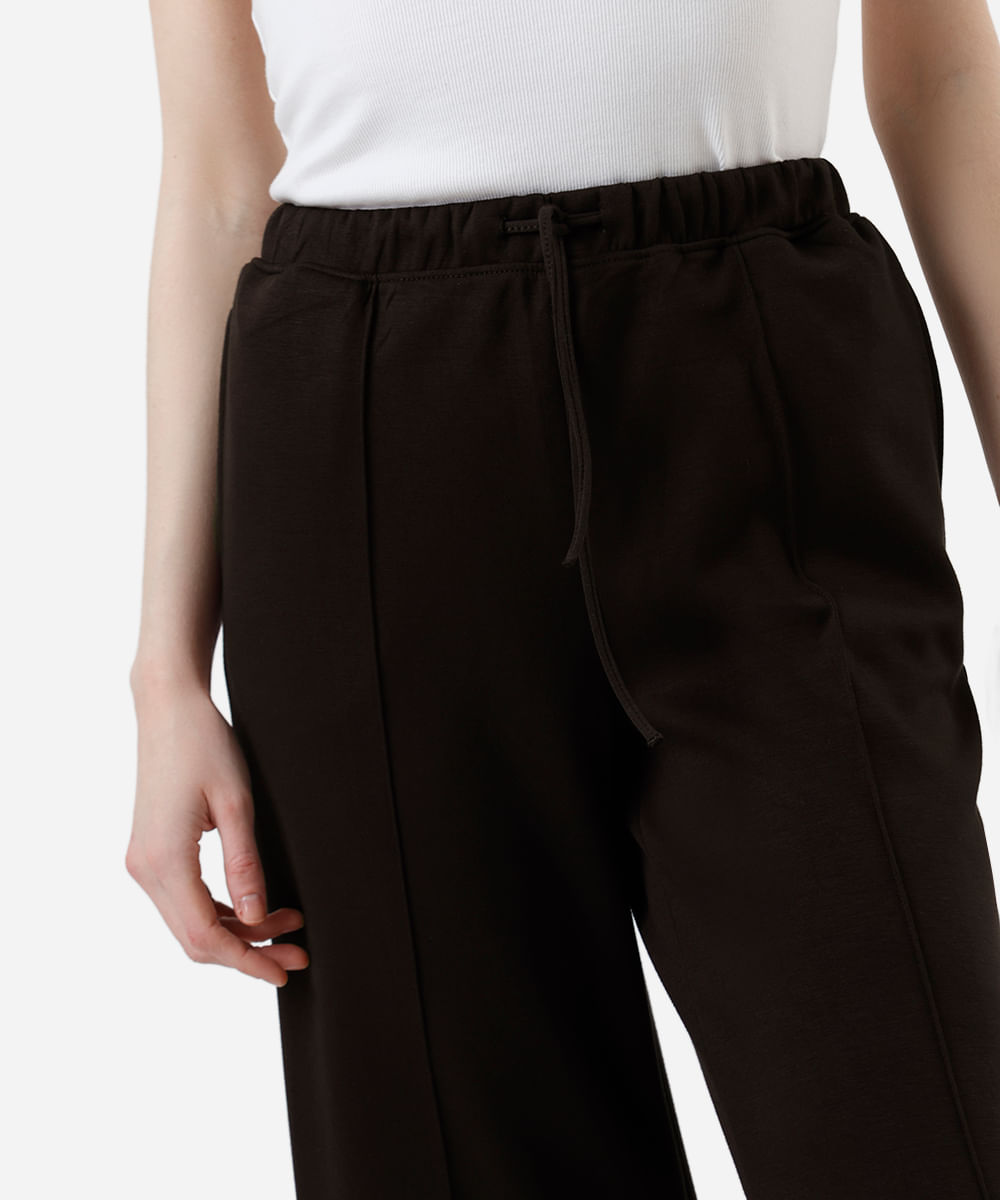 calça jogger básica feminina com nervura marrom